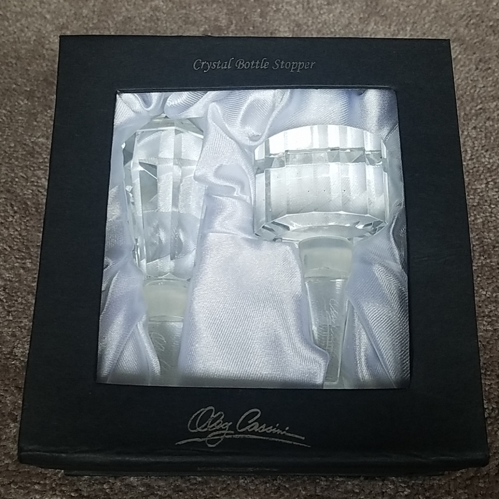 Oleg Cassini Crystal Bottle Stopper Set